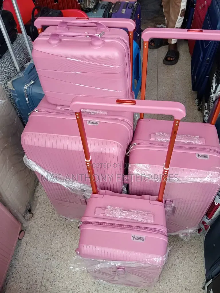 Ak Wide Pull Good Quality Rubber Suitcase