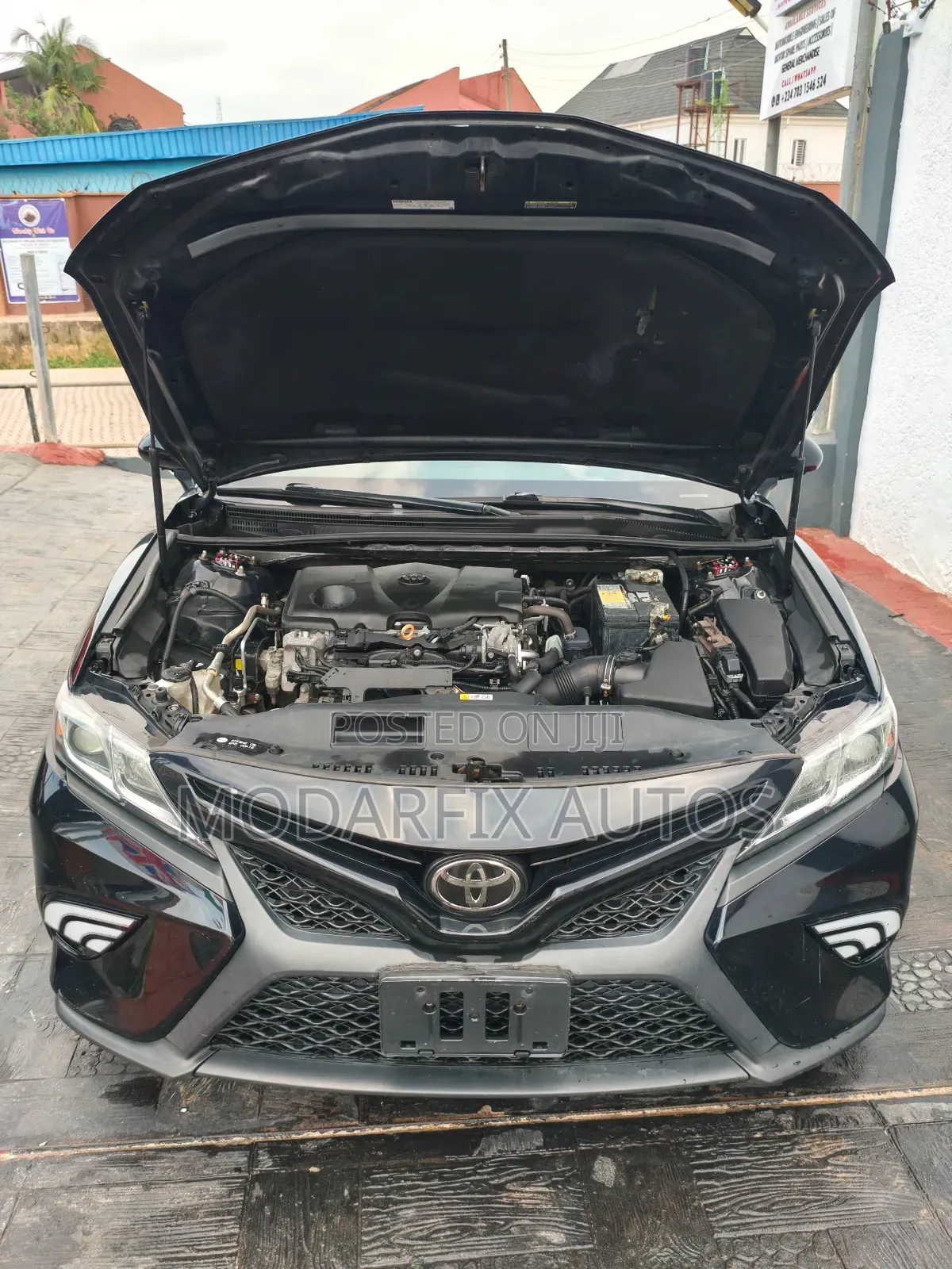Toyota Camry SE FWD (2.5L 4cyl 8AM) 2018 Black