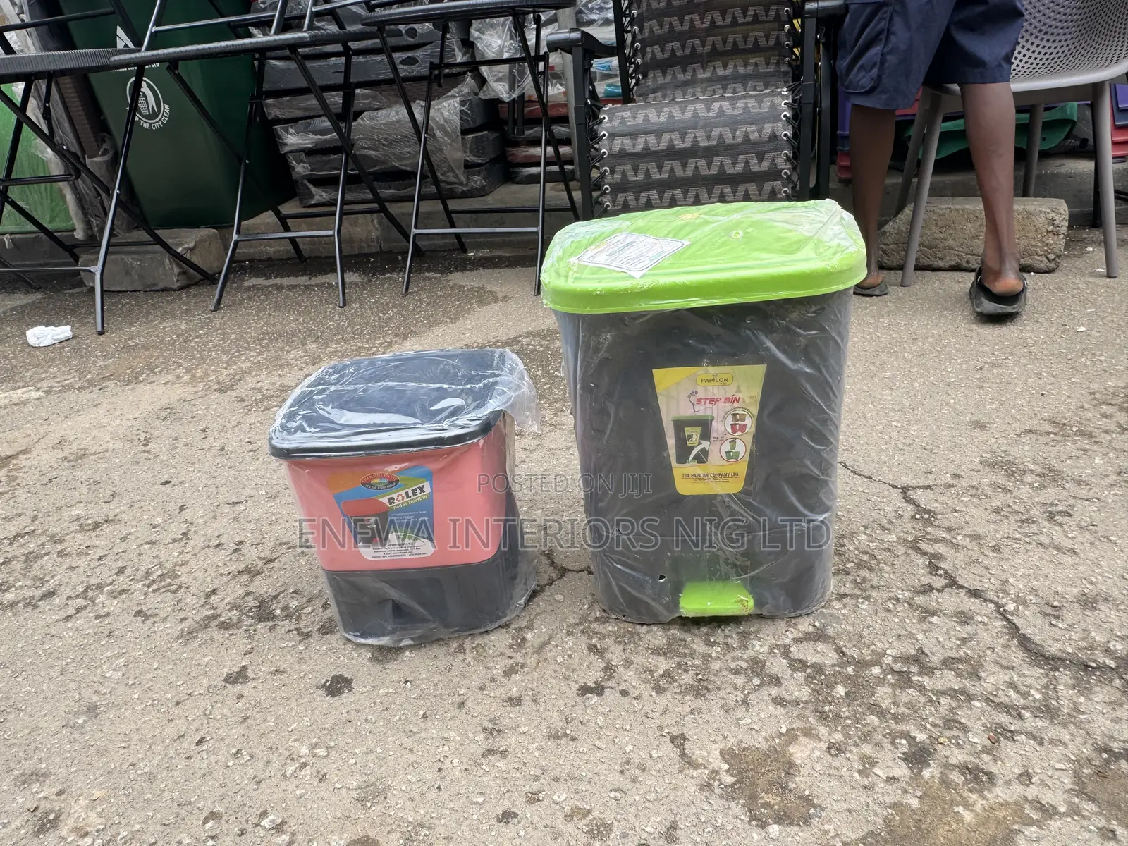 Foot Pedal Plastic Waste Bin