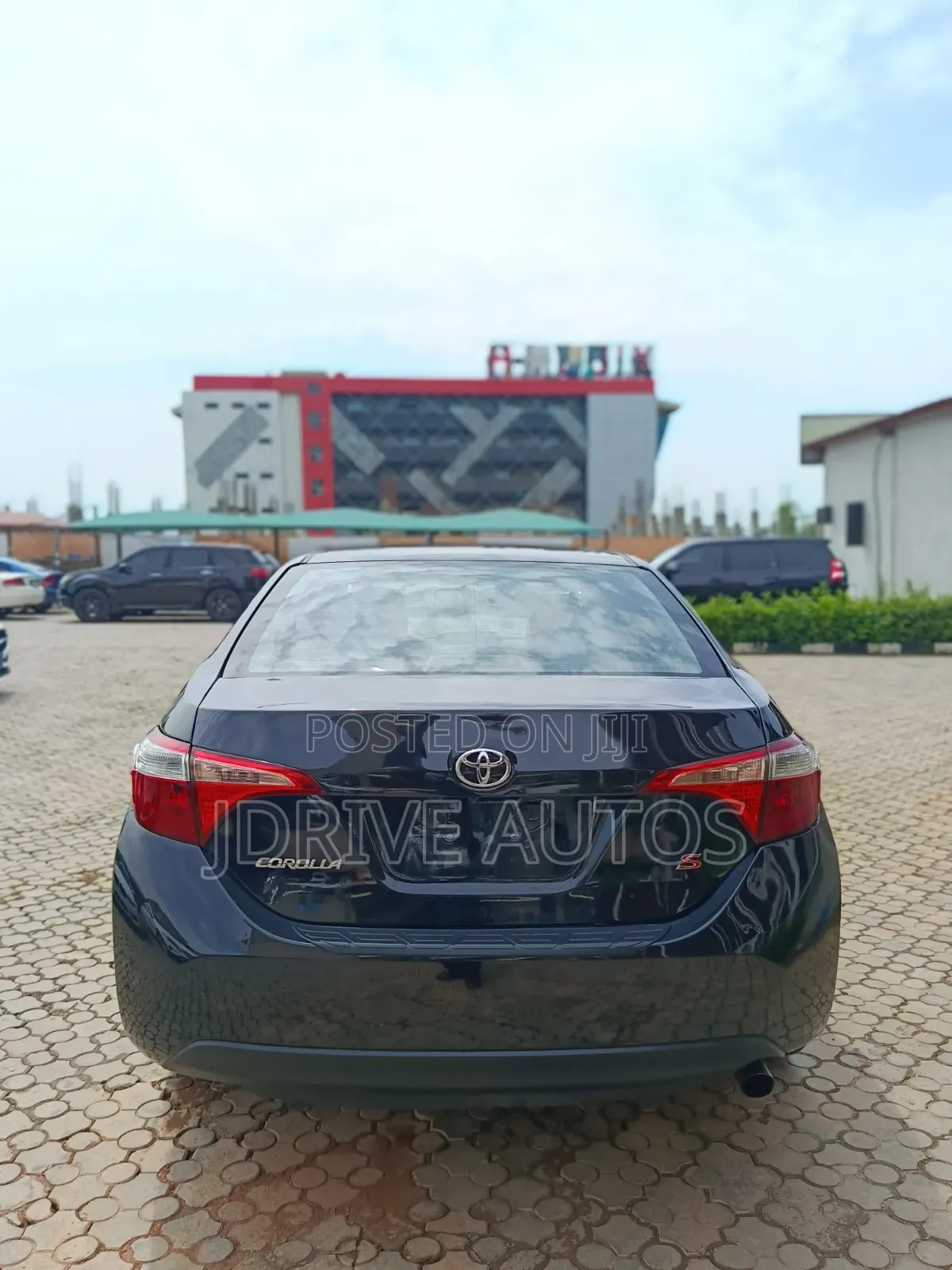 Toyota Corolla S 4dr Sedan (1.8L 4cyl CVT) 2016 Black