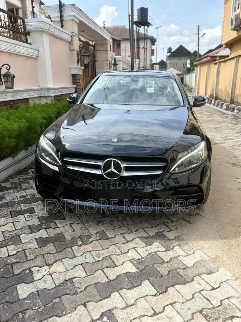 Mercedes-Benz C300 2014 Black
