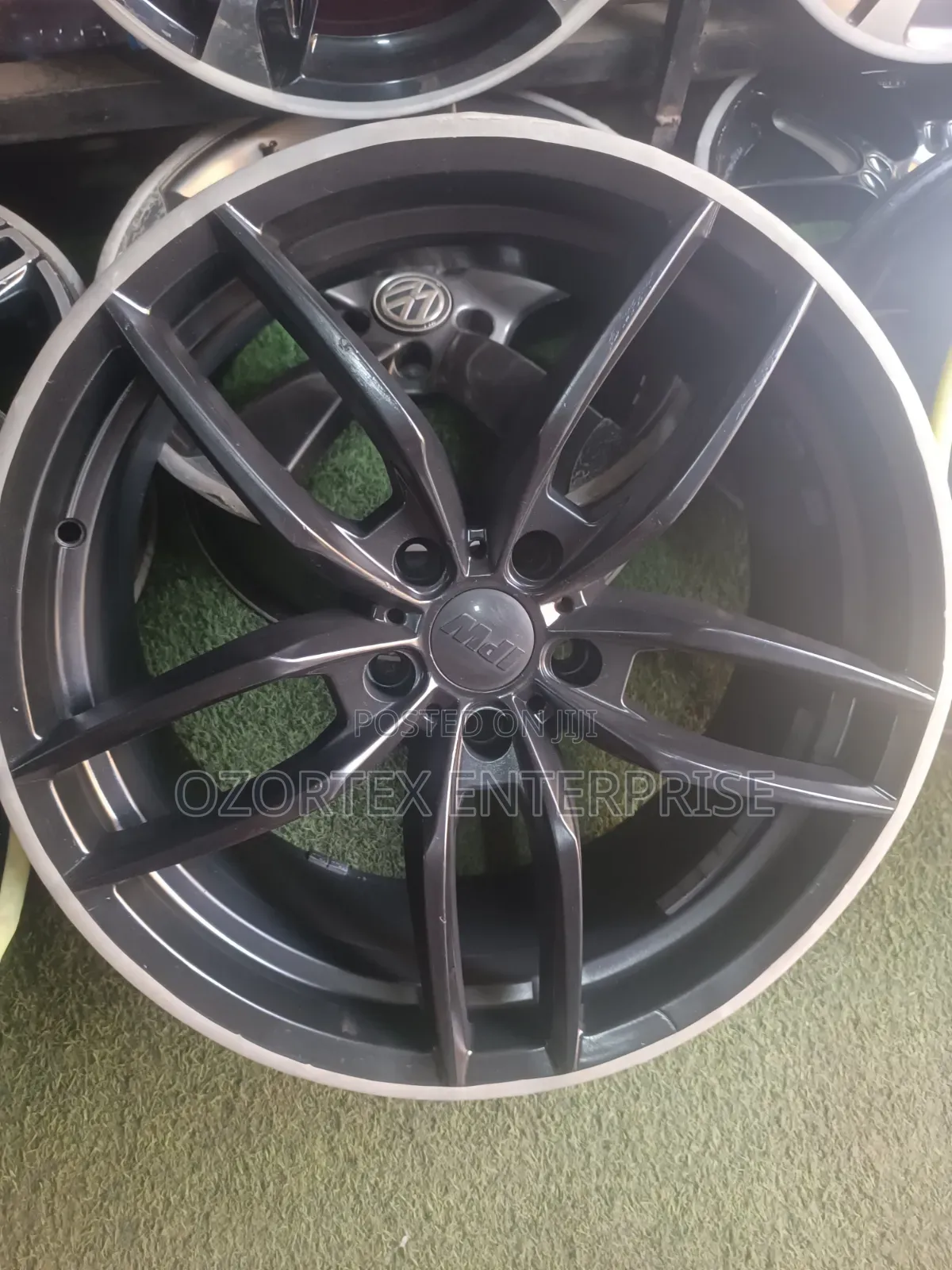 19inches All Black for Toyota and Lexus