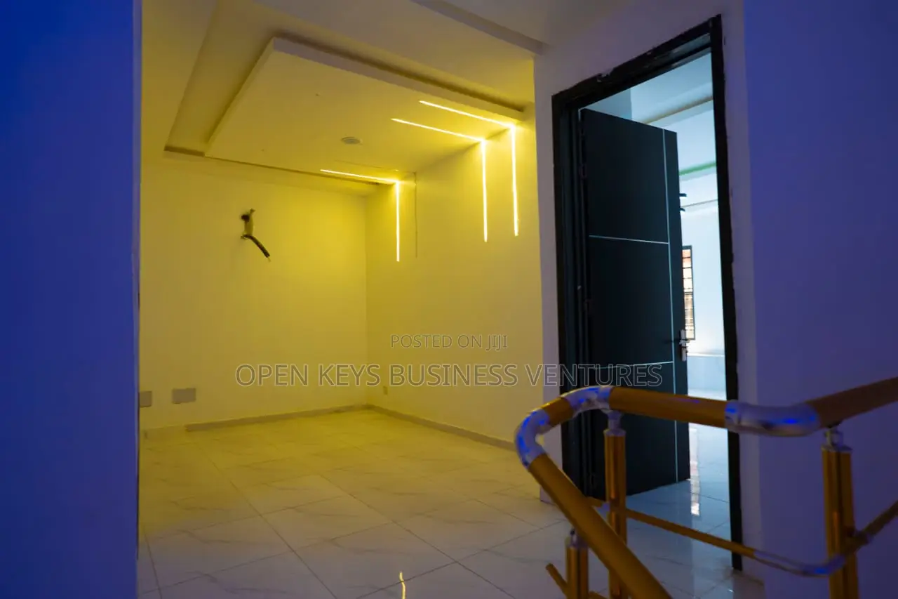 Furnished 4bdrm Duplex in Patheon Street, By, Lafiaji for sale