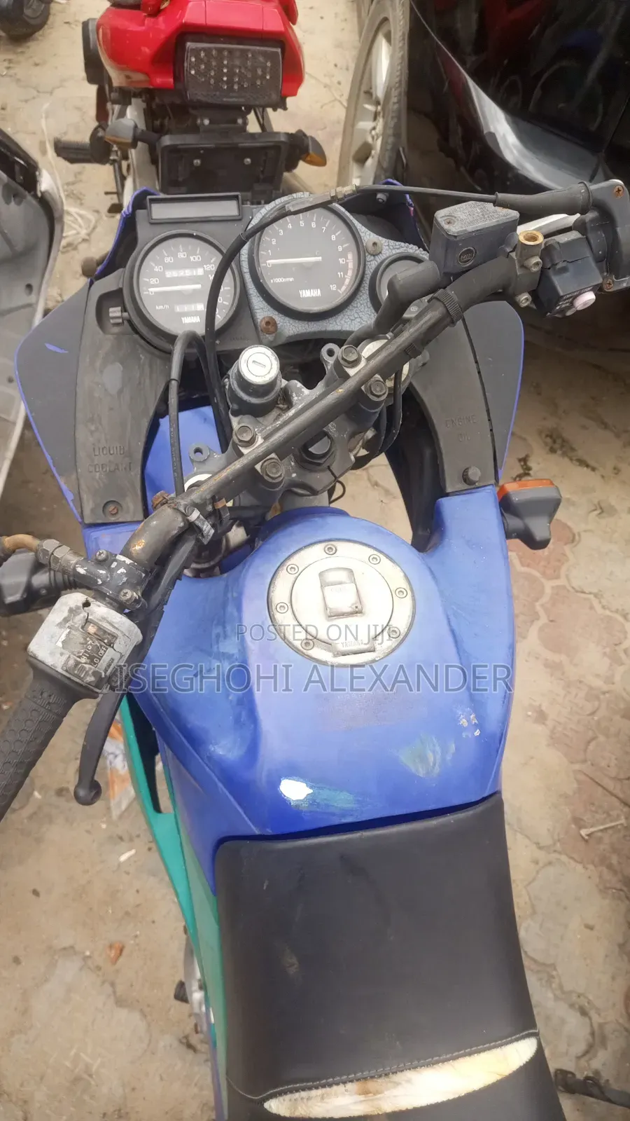Yamaha 2004 Blue