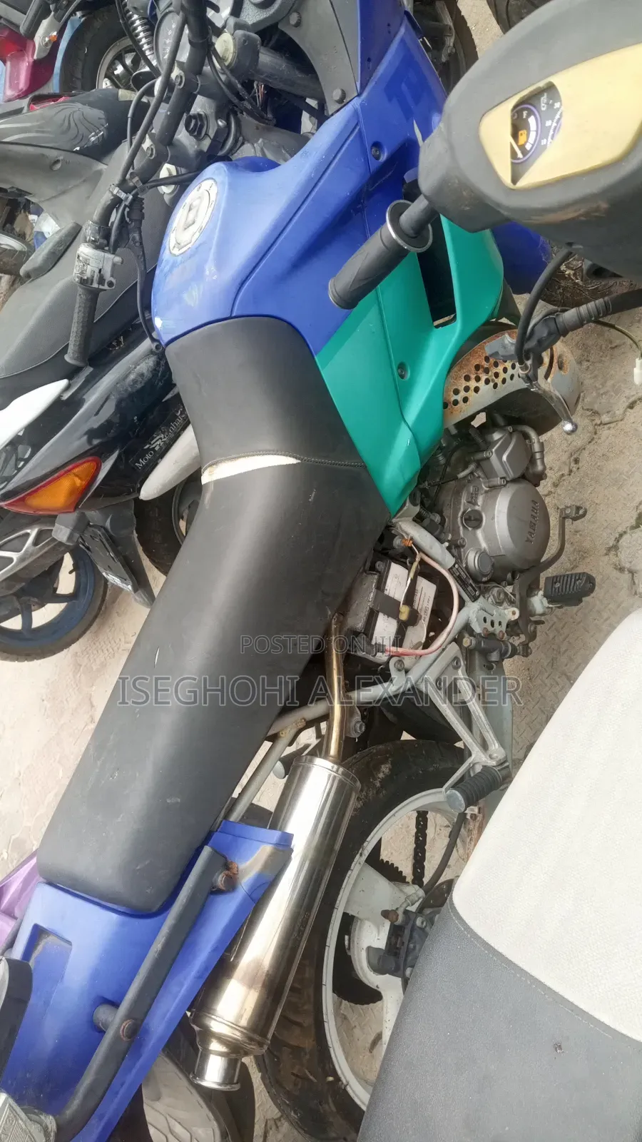 Yamaha 2004 Blue