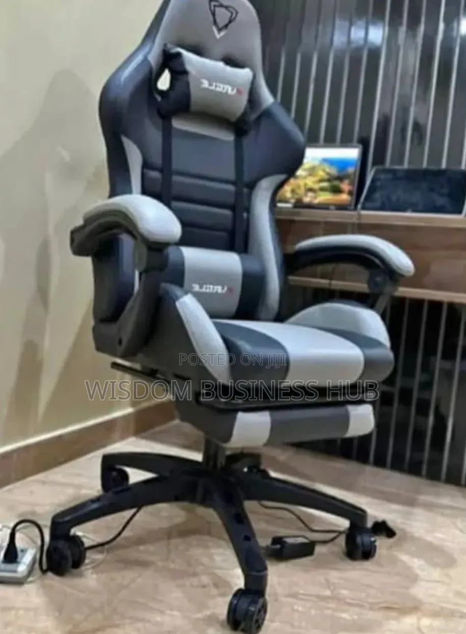 High Back Office Gaming Chair With Handrest