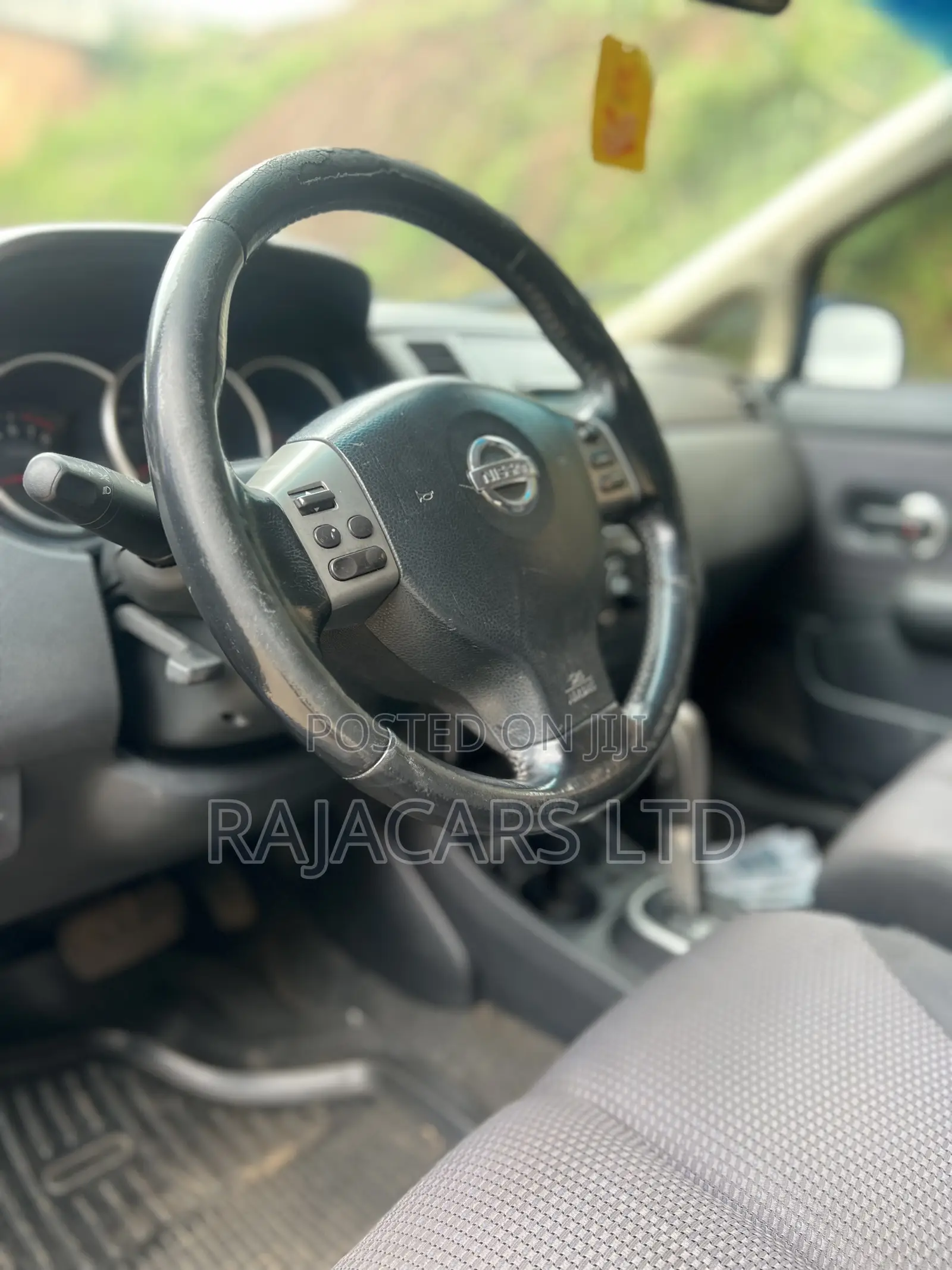 Nissan Versa 1.8 S Hatchback 2007 Blue