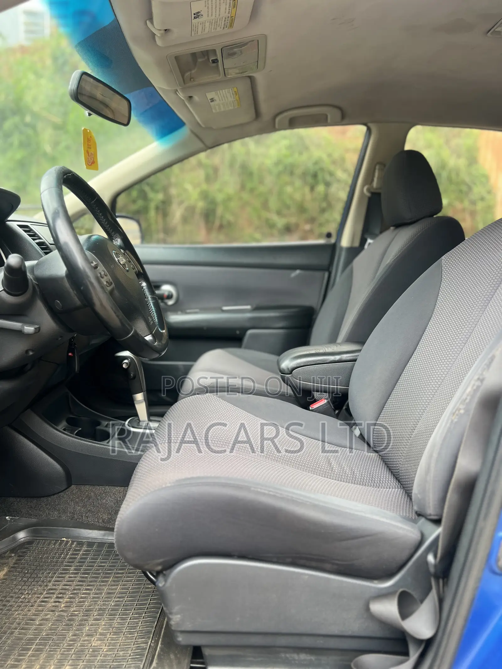 Nissan Versa 1.8 S Hatchback 2007 Blue