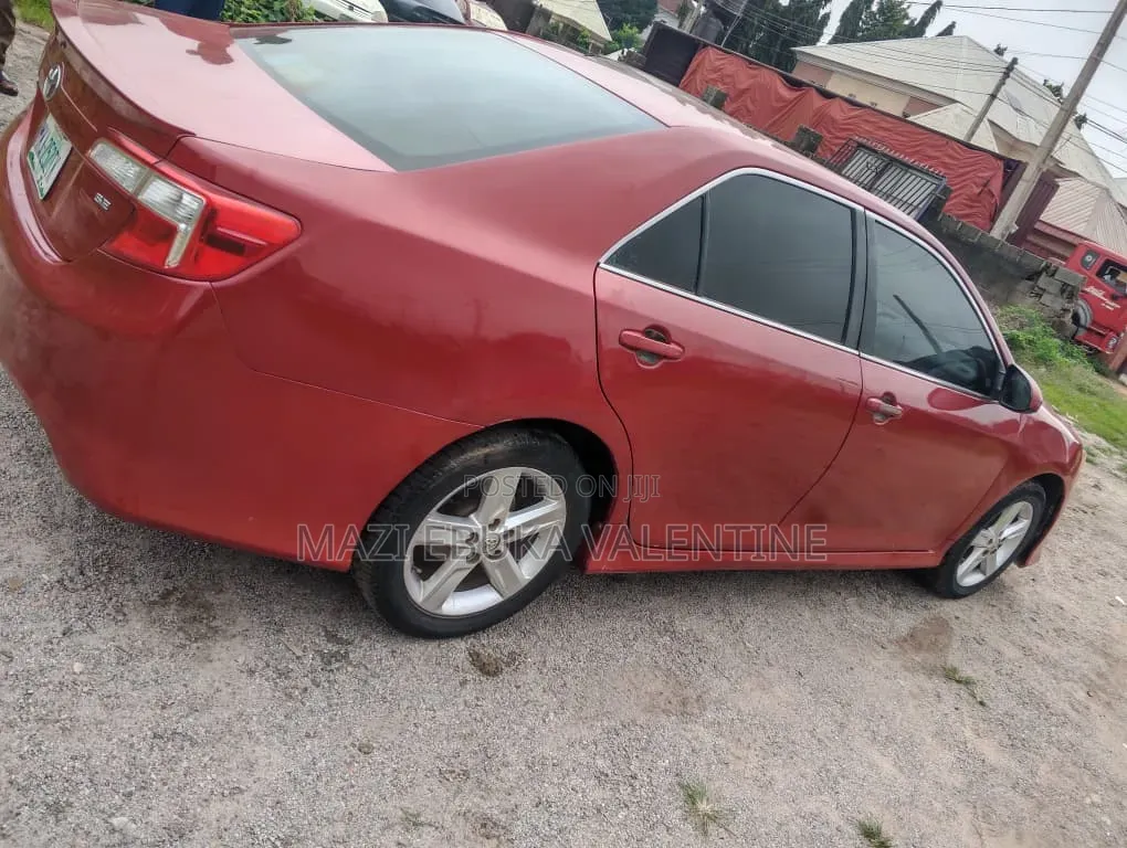 Toyota Camry 2014 Red