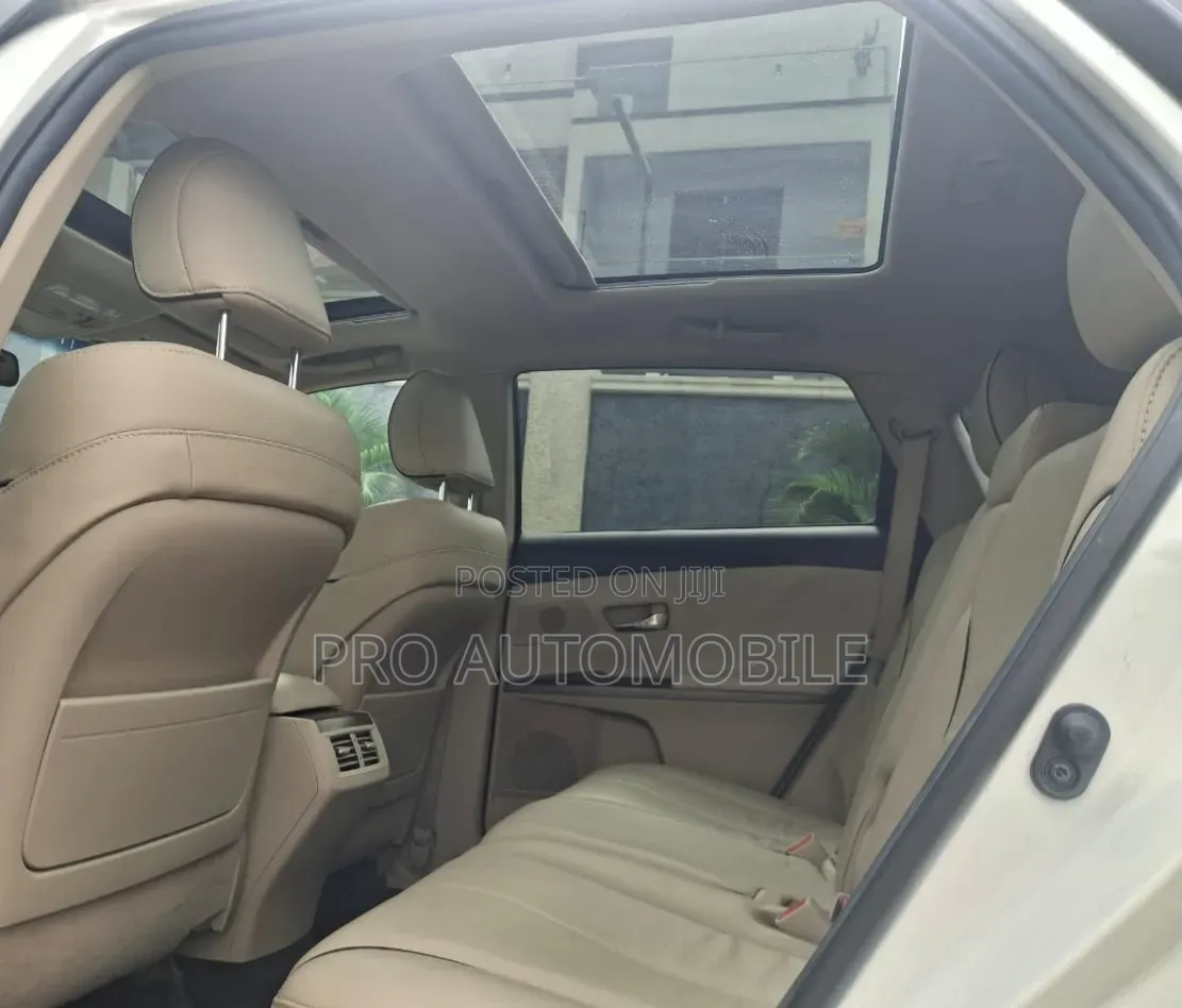 Toyota Venza 2013 White