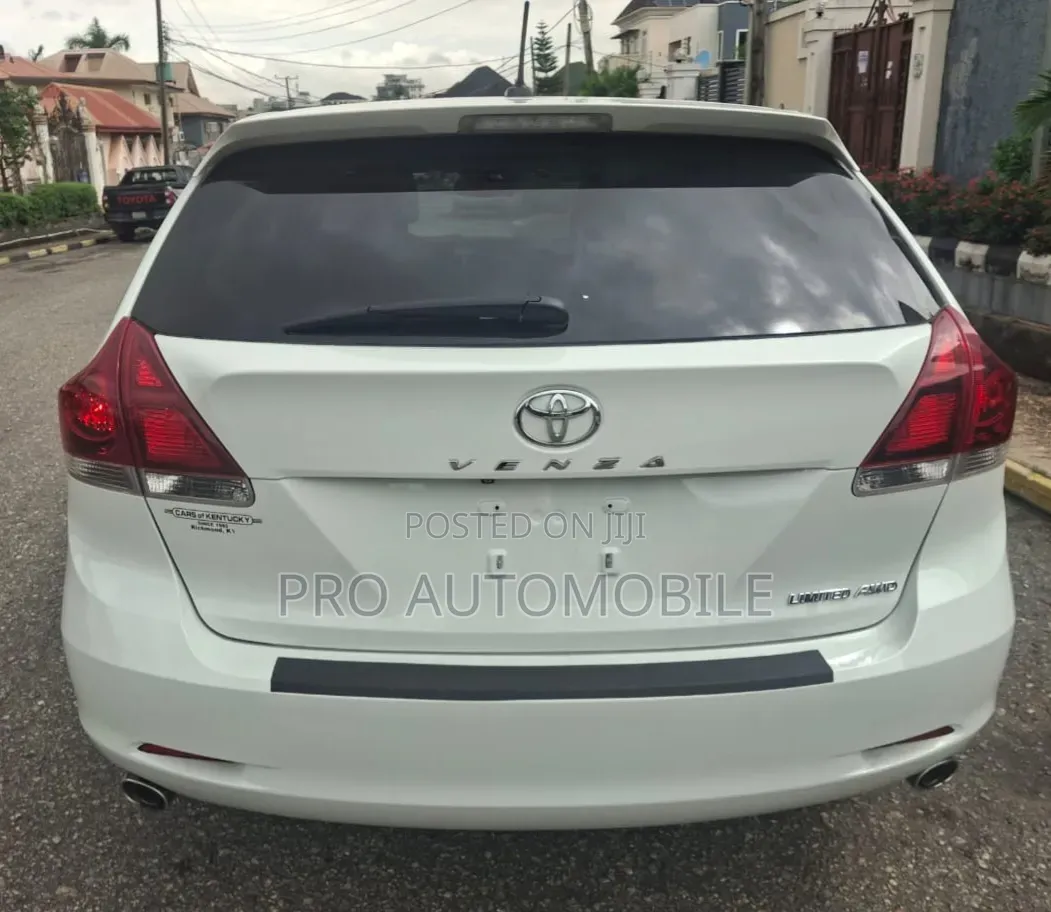 Toyota Venza 2013 White