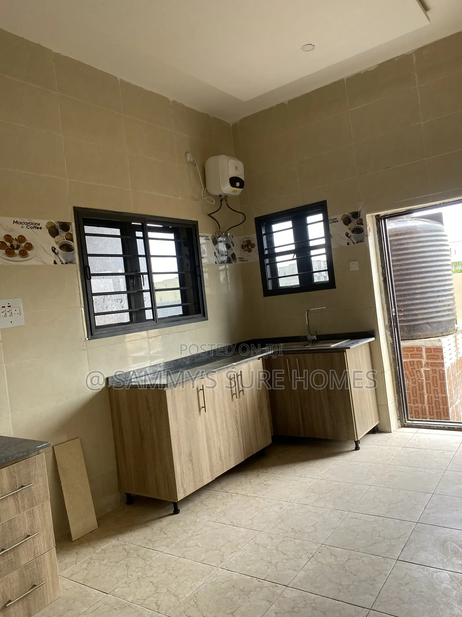 4bdrm Duplex in Police Estate for rent