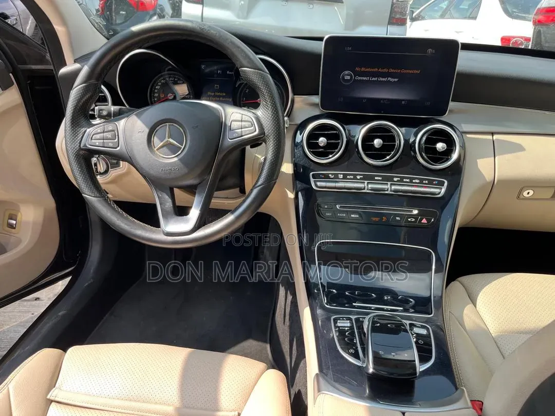 Mercedes-Benz C300 Luxury Sedan RWD (2.0L 4cyl 7A) 2016 Brown
