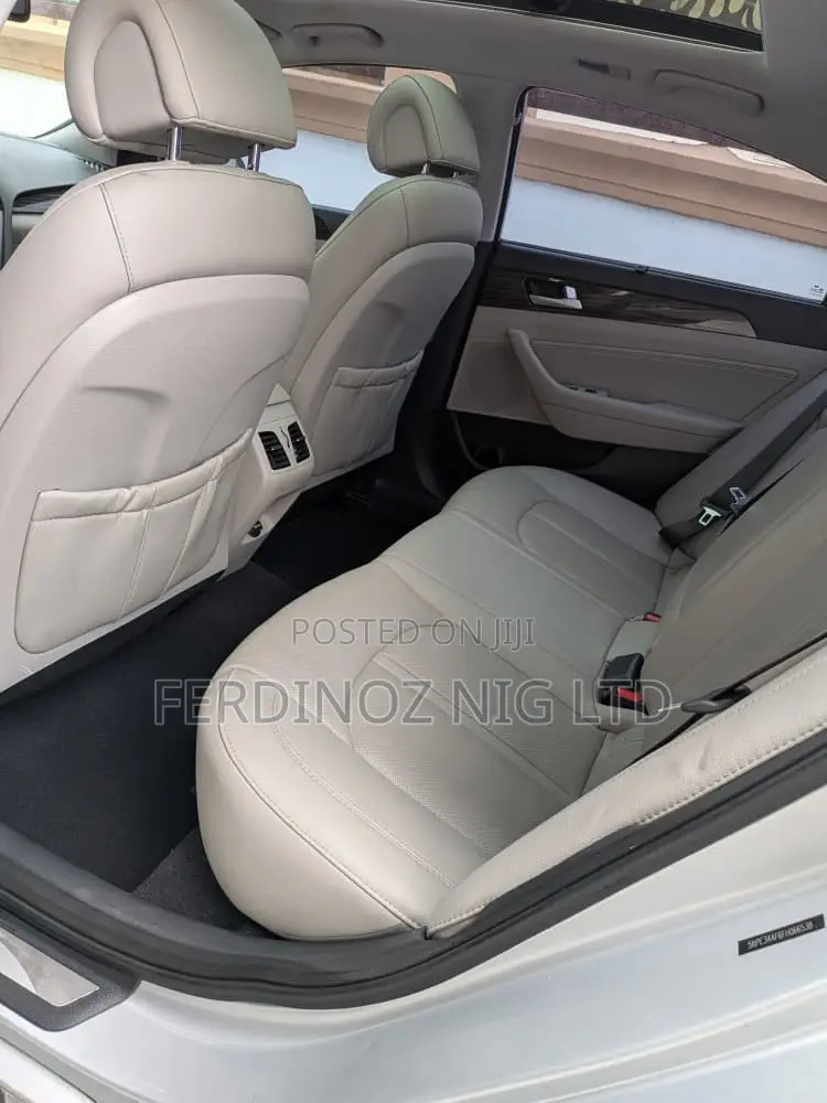 Hyundai Sonata Limited 4dr Sedan (2.4L 4cyl 6A) 2015 Silver