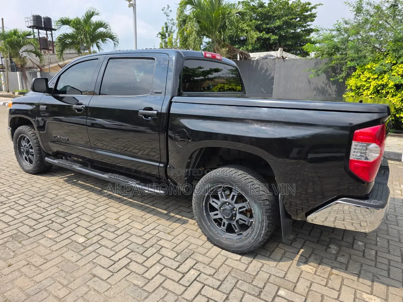 Toyota Tundra 2017 Black