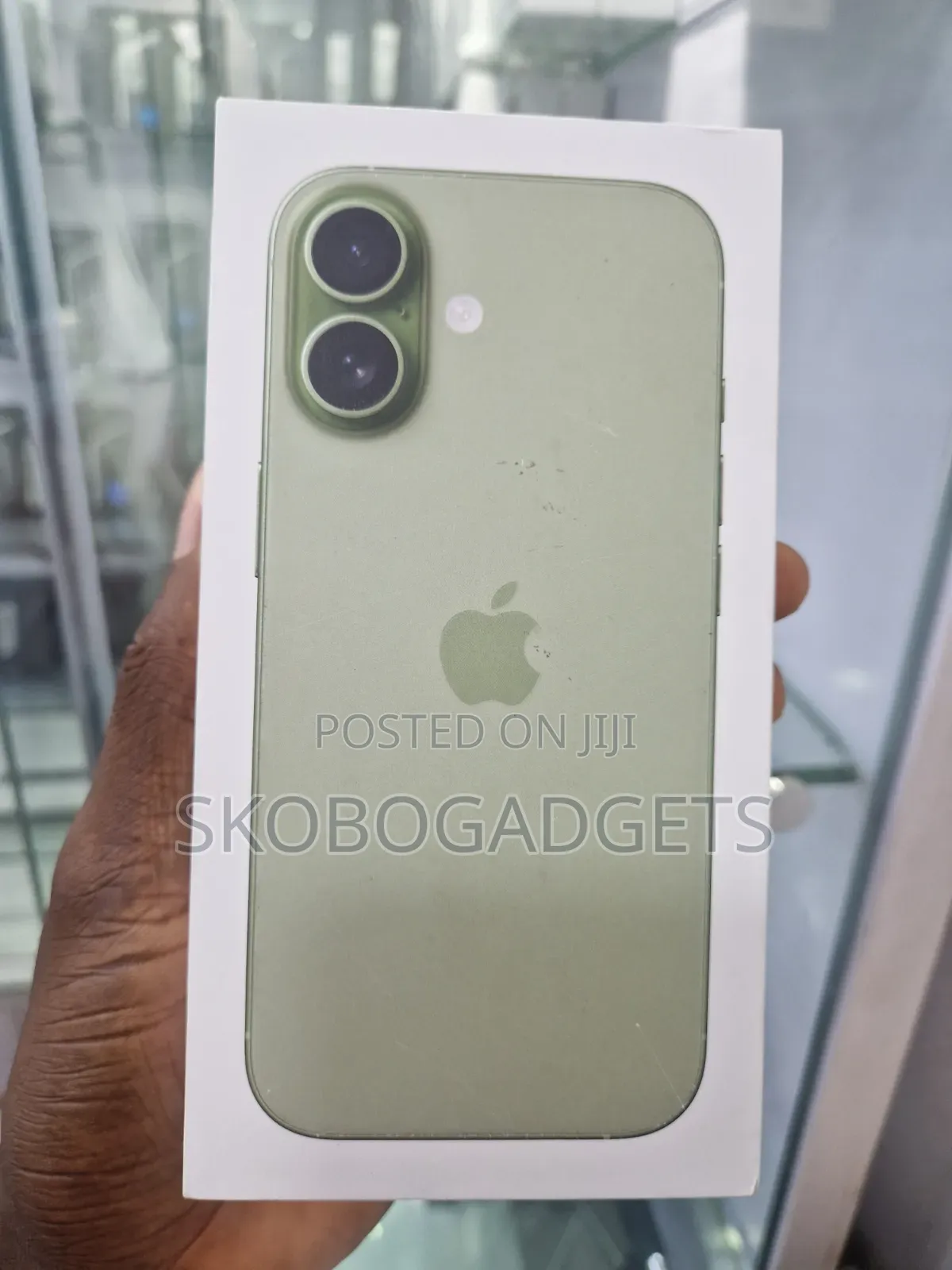 New Apple iPhone 17 256 GB Green