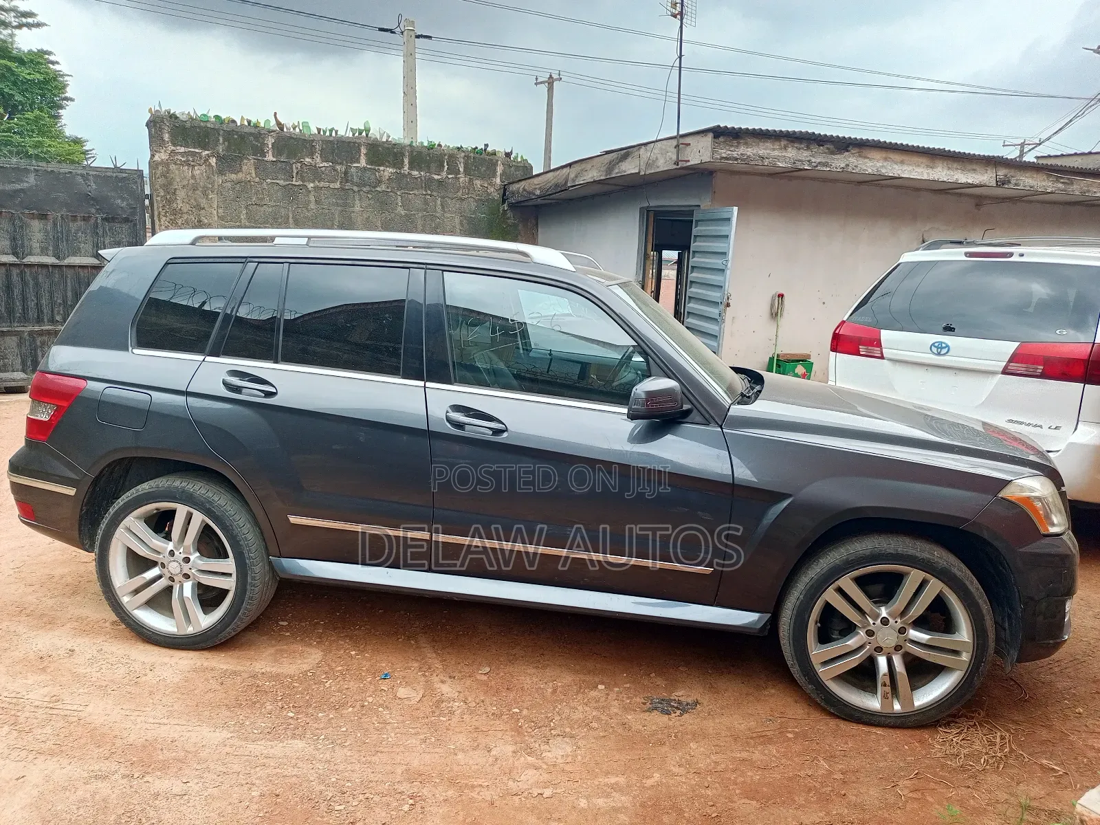 Mercedes-Benz GLK-Class 2010 Gray
