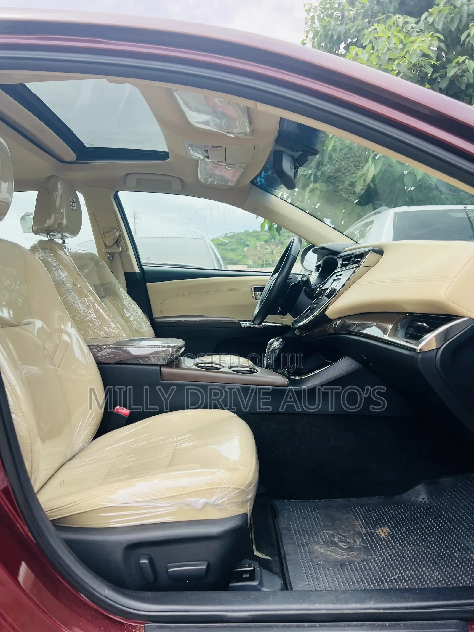 Toyota Avalon XLE Premium Sedan FWD (3.5L 6cyl 6A) 2013 Maroon