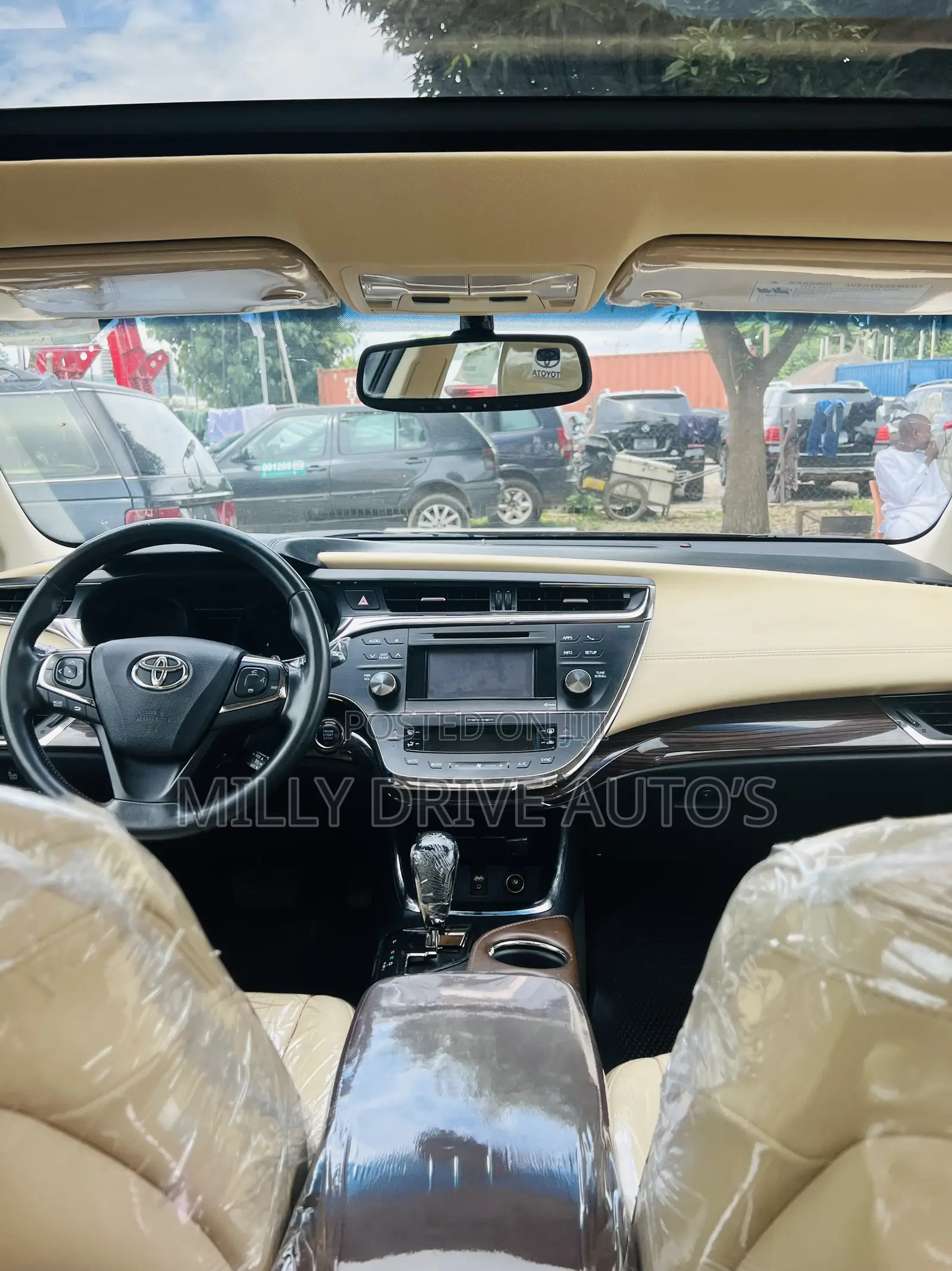 Toyota Avalon XLE Premium Sedan FWD (3.5L 6cyl 6A) 2013 Maroon