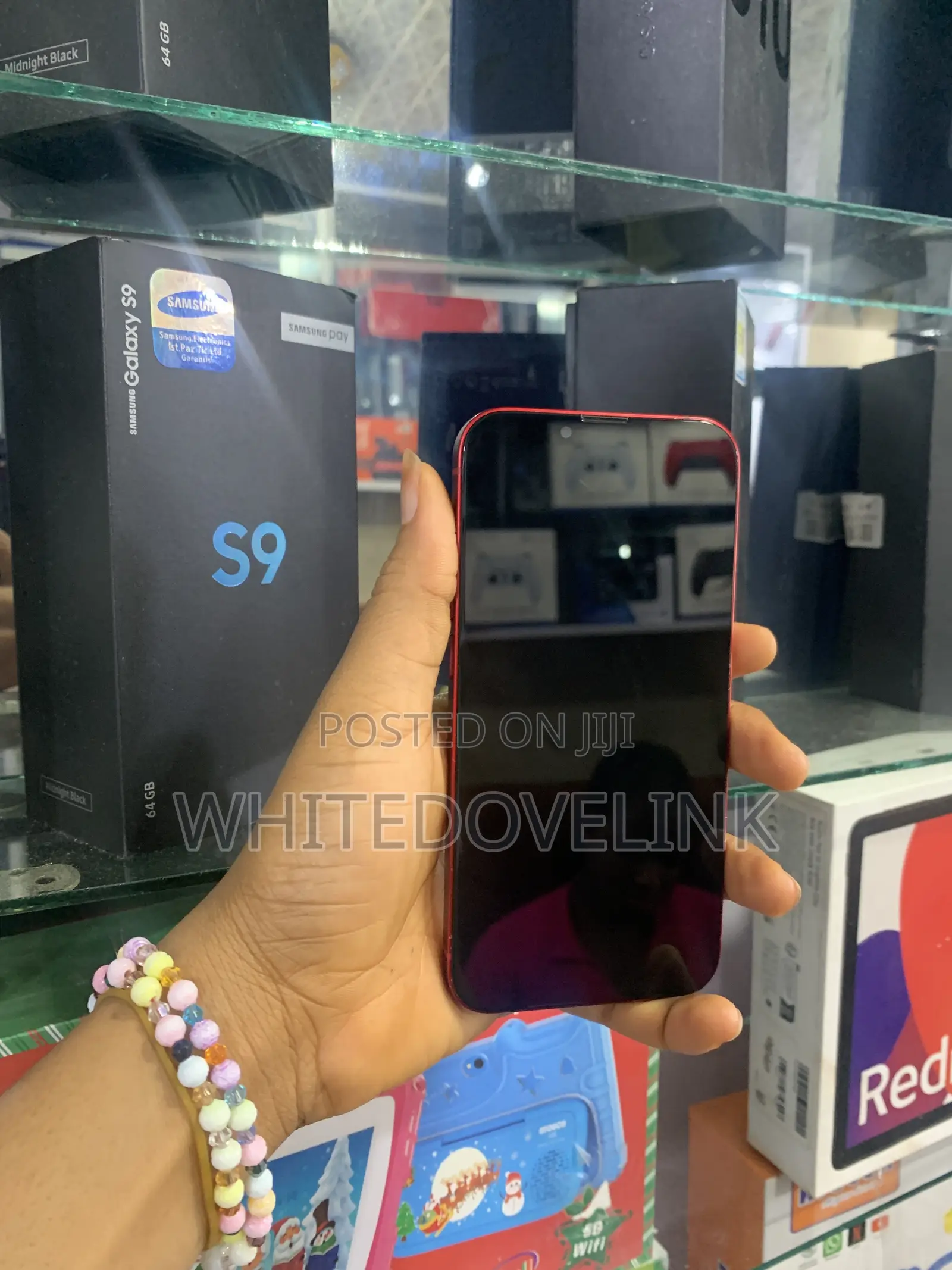 Apple iPhone 13 128 GB Red