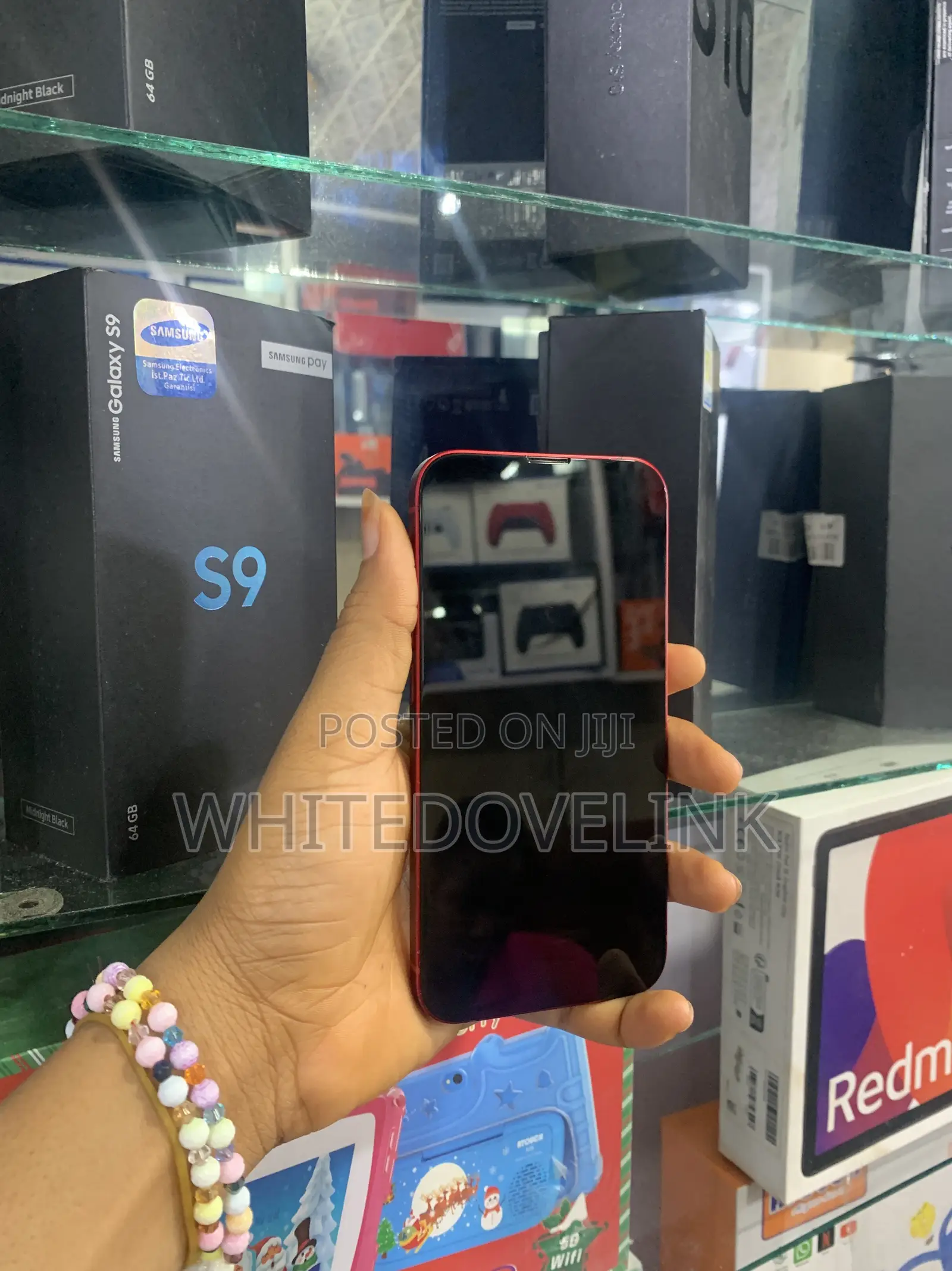 Apple iPhone 13 128 GB Red