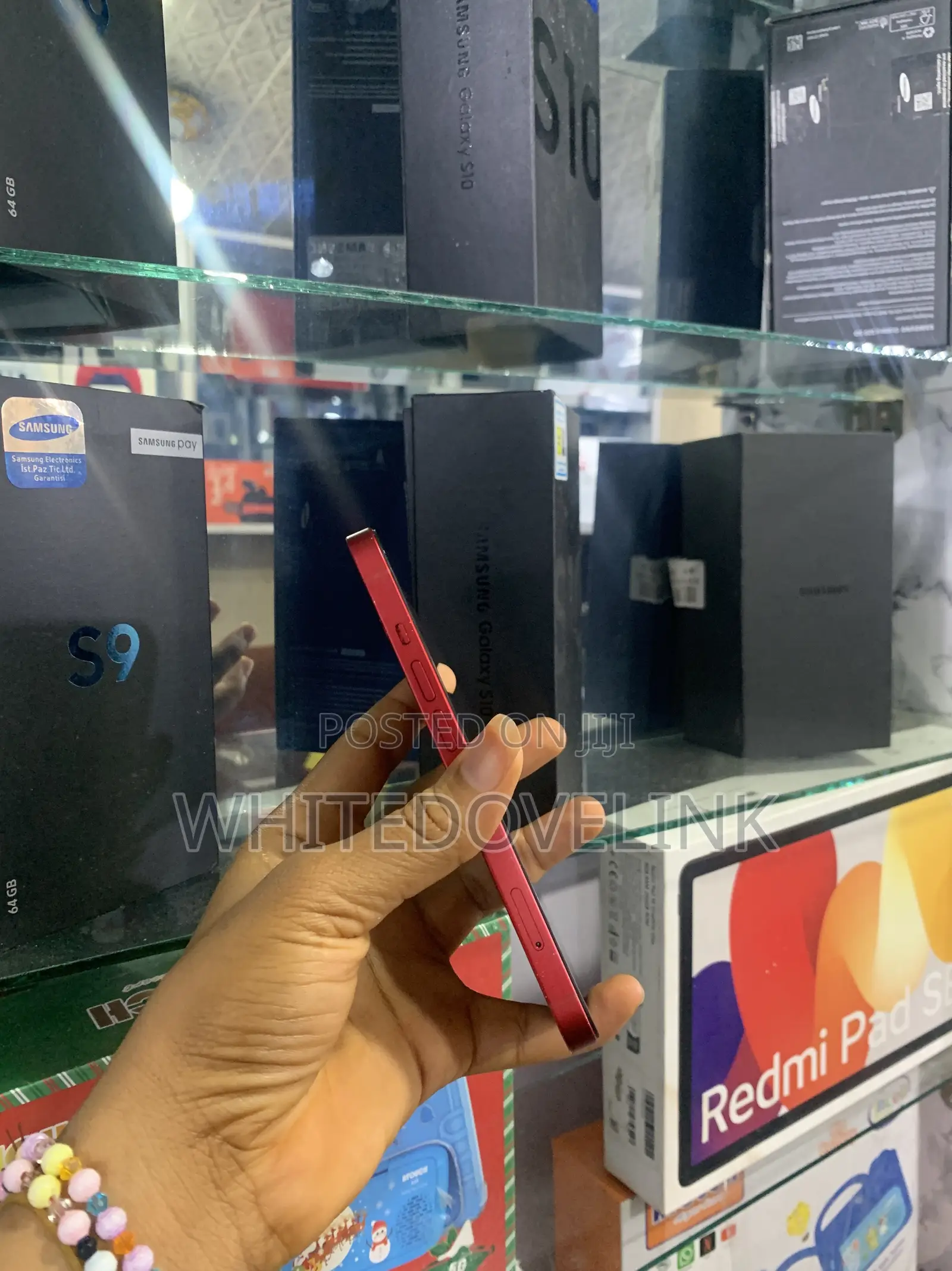 Apple iPhone 13 128 GB Red
