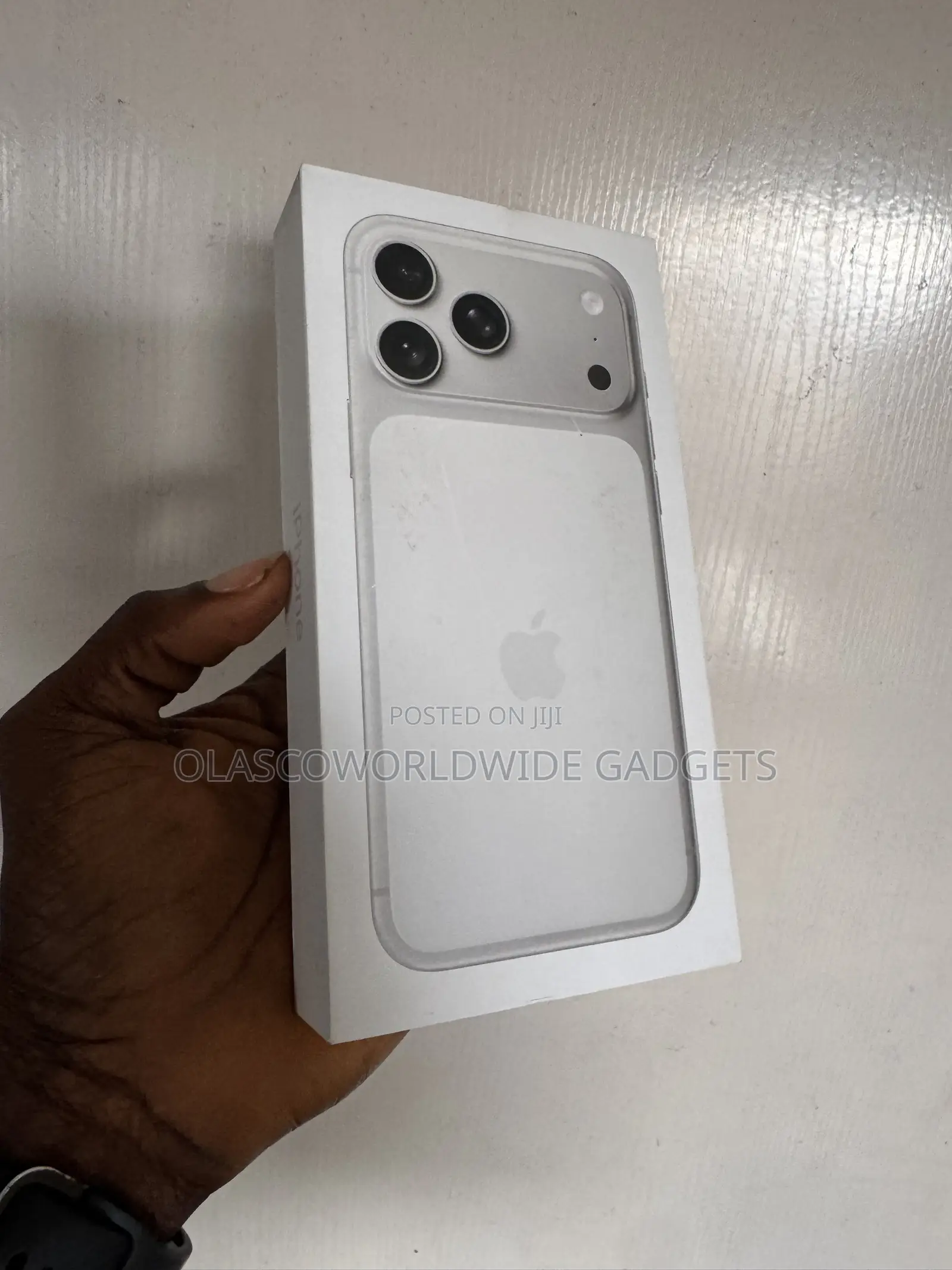 New Apple iPhone 17 Pro Max 256 GB Silver