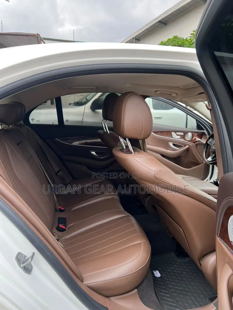 Mercedes-Benz E300 4Matic AWD Sedan (2.0L 4cyl 9A) 2017 White