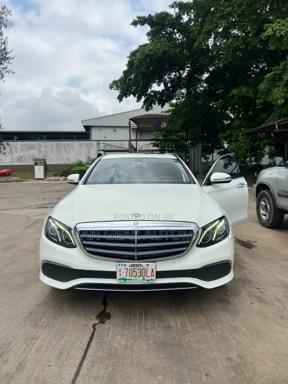 Mercedes-Benz E300 4Matic AWD Sedan (2.0L 4cyl 9A) 2017 White