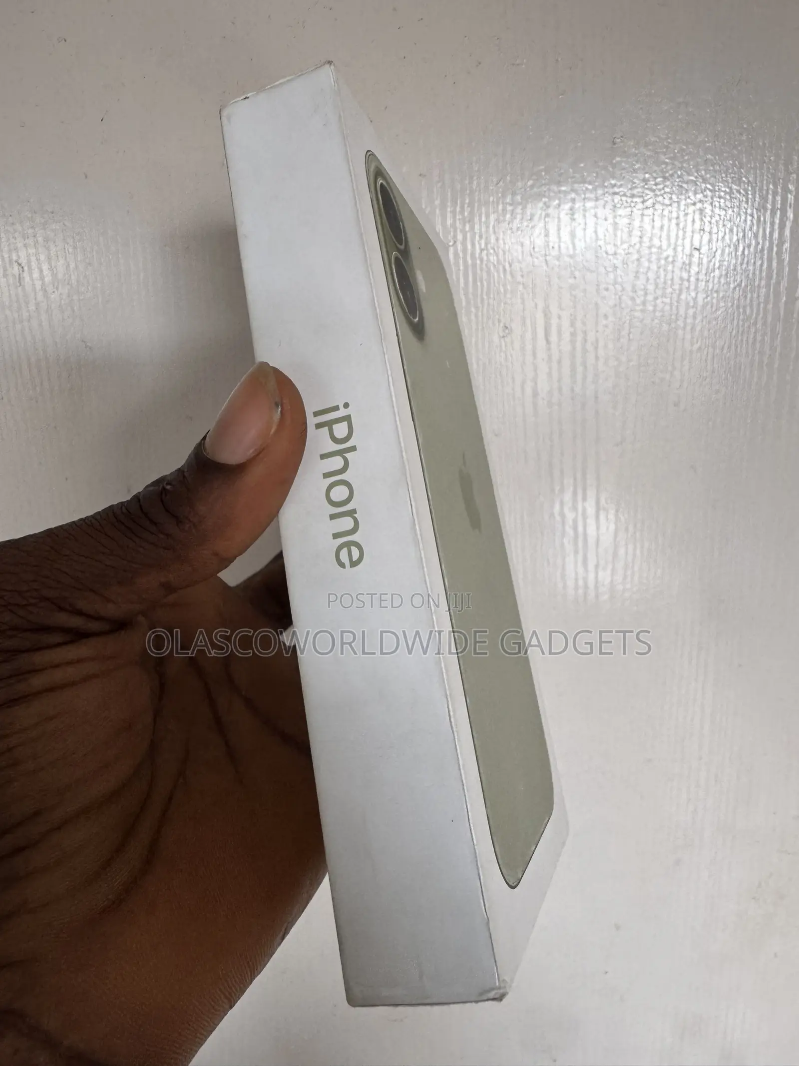 New Apple iPhone 17 256 GB Green