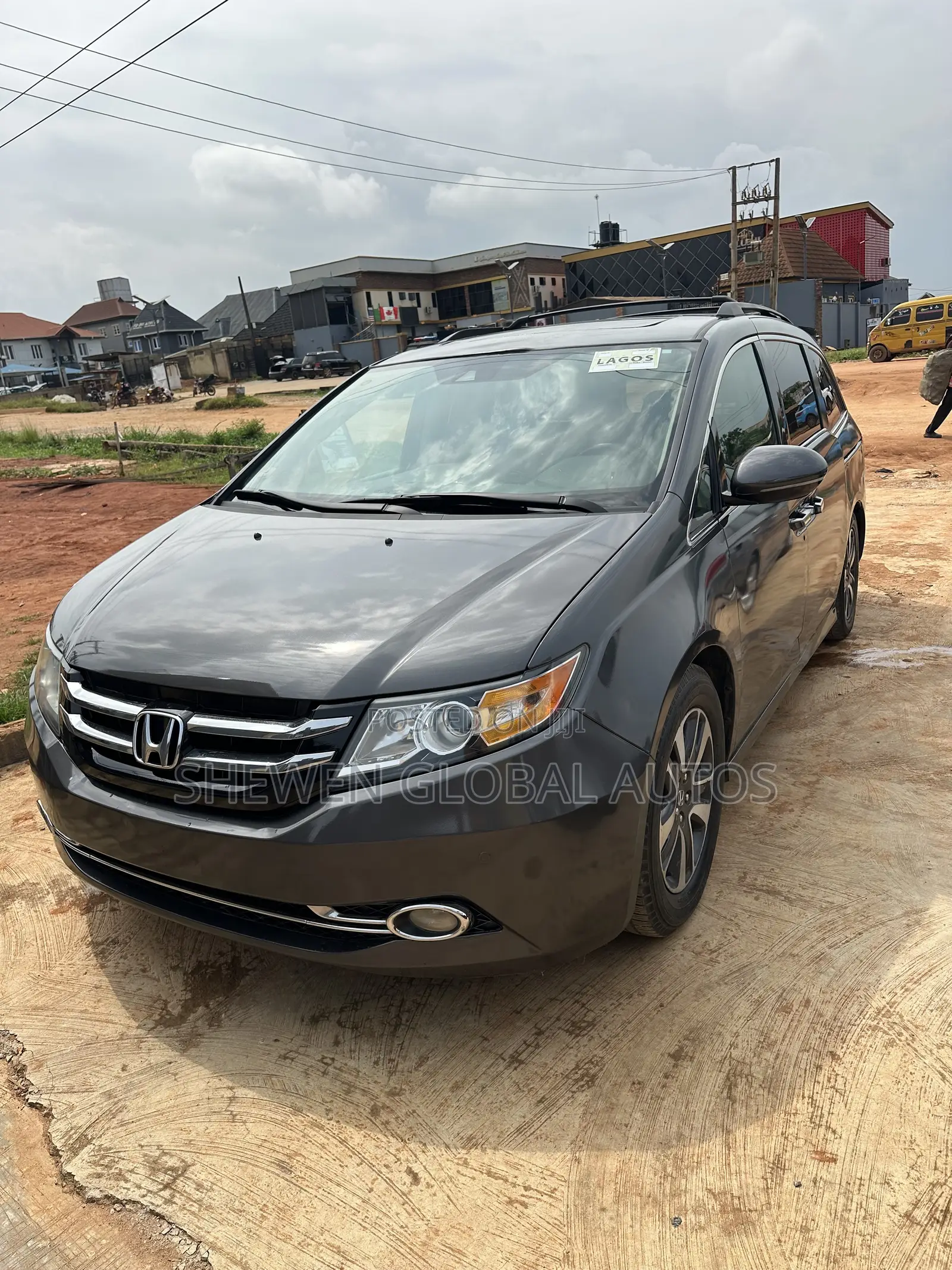 Honda Odyssey Touring 4dr Minivan (3.5L 6cyl 6A) 2014 Gray