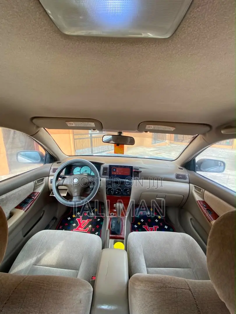 Toyota Corolla Sedan 2003 Gold