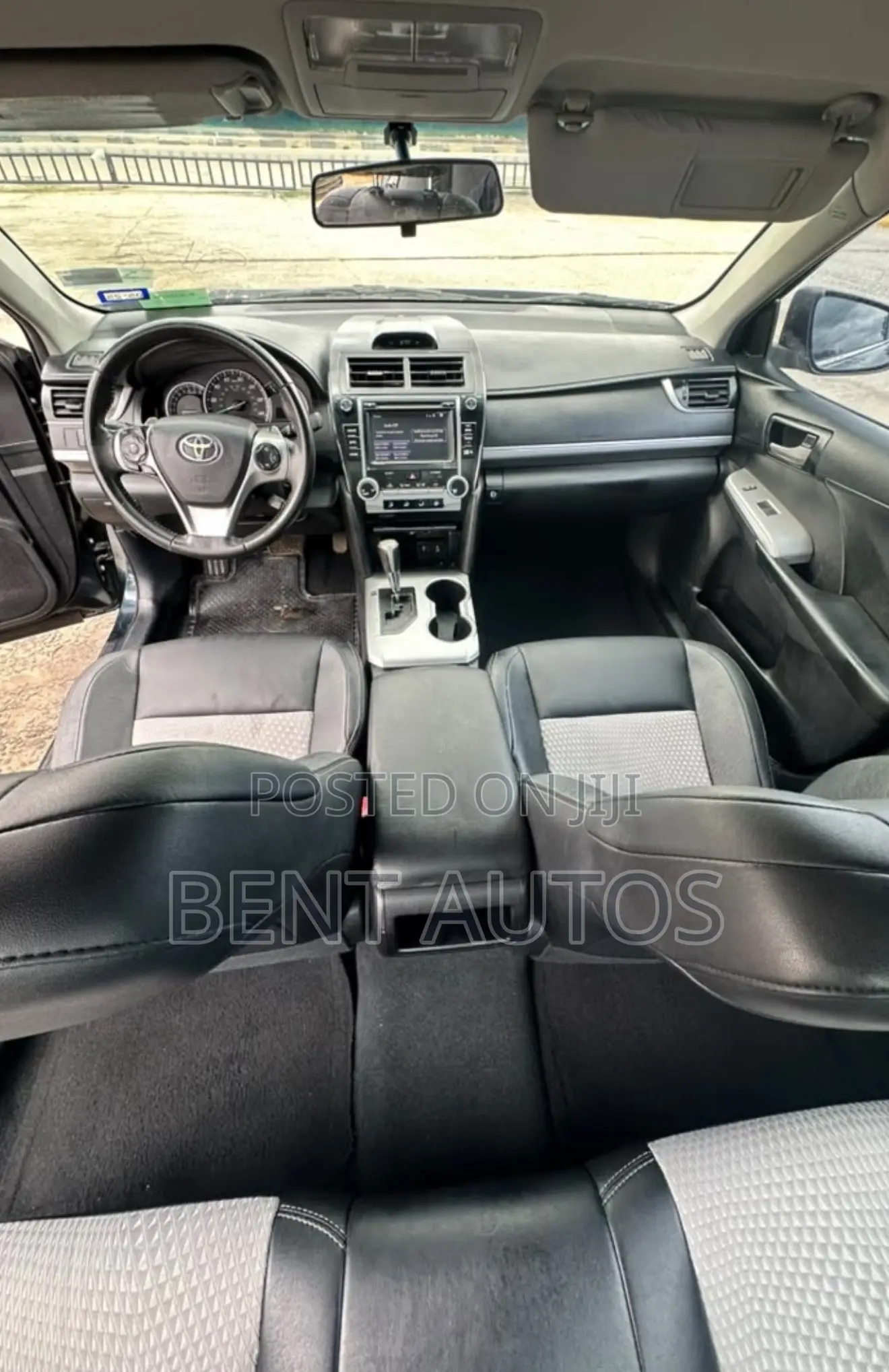 Toyota Camry SE Sport 4dr Sedan (2.5L 4cyl 6A) 2014 Gray