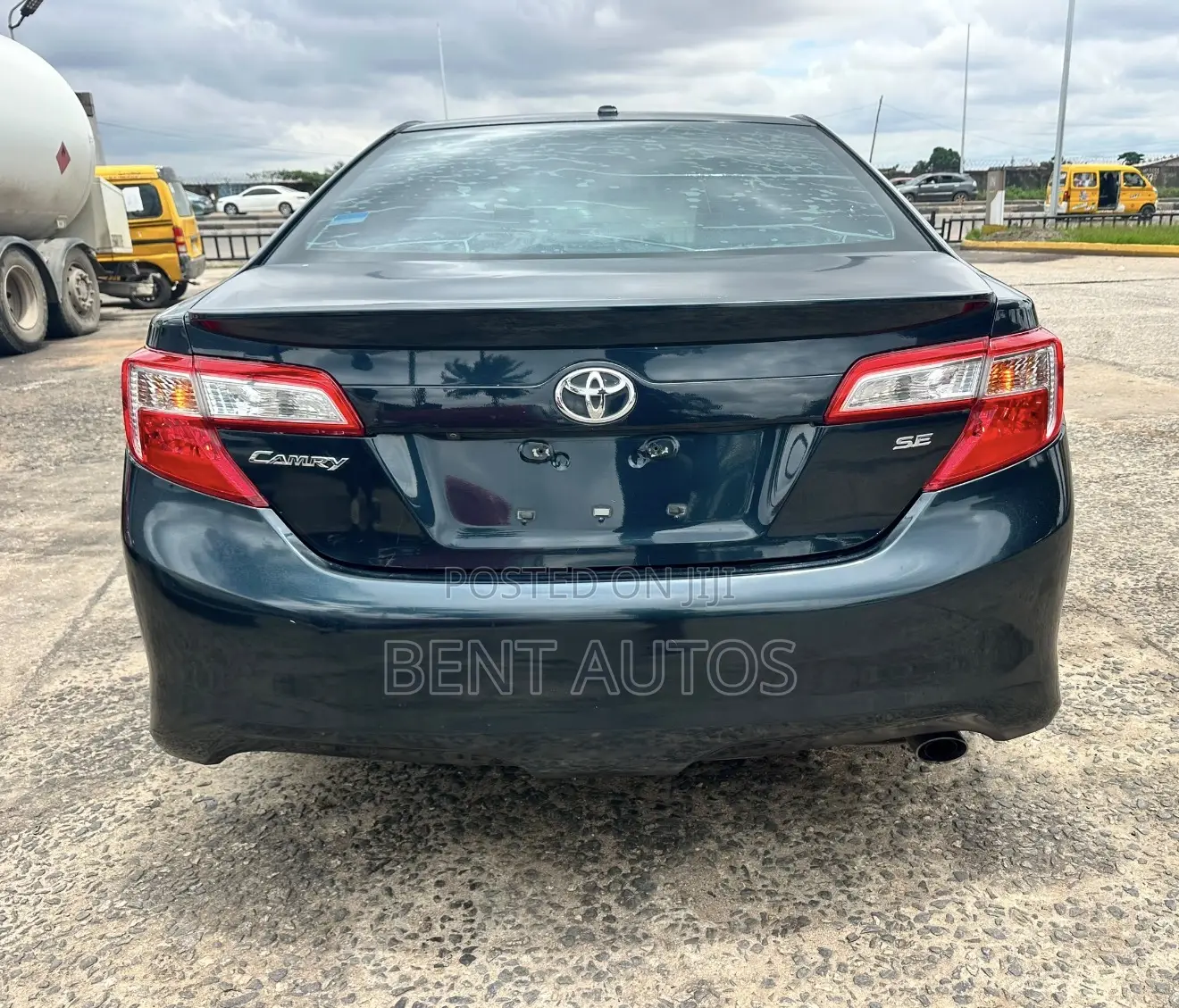 Toyota Camry SE Sport 4dr Sedan (2.5L 4cyl 6A) 2014 Gray
