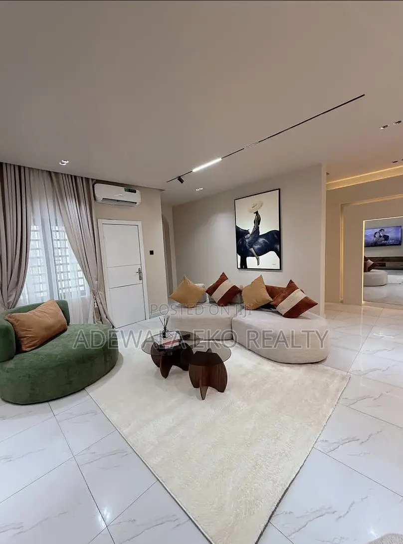 Cozy 2 Bedroom Apartment Lekki, Ikate.