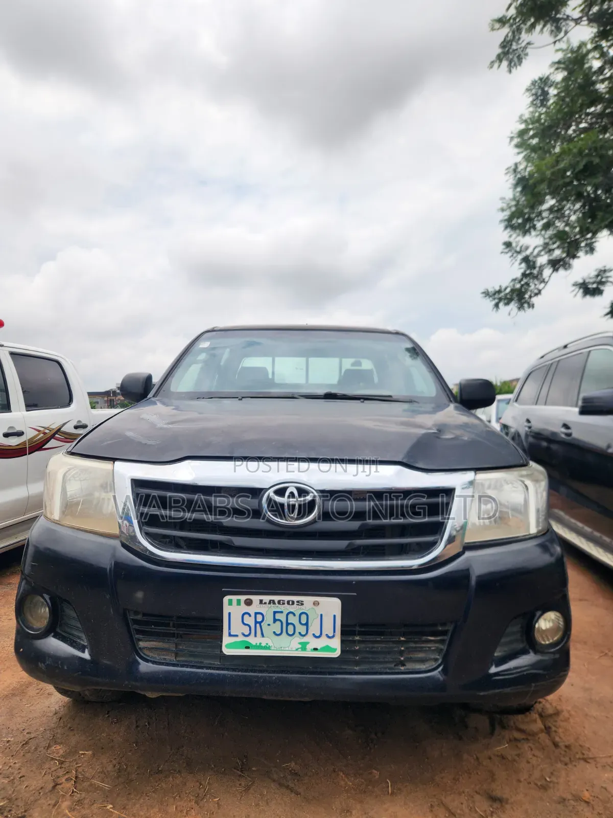 Toyota Hilux 2013 Black