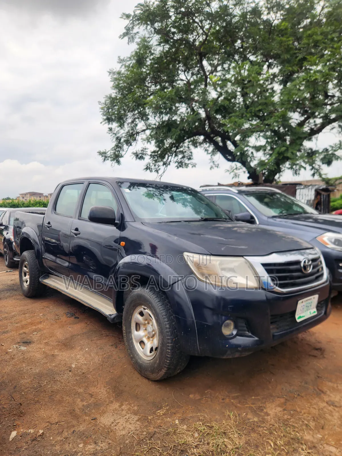 Toyota Hilux 2013 Black