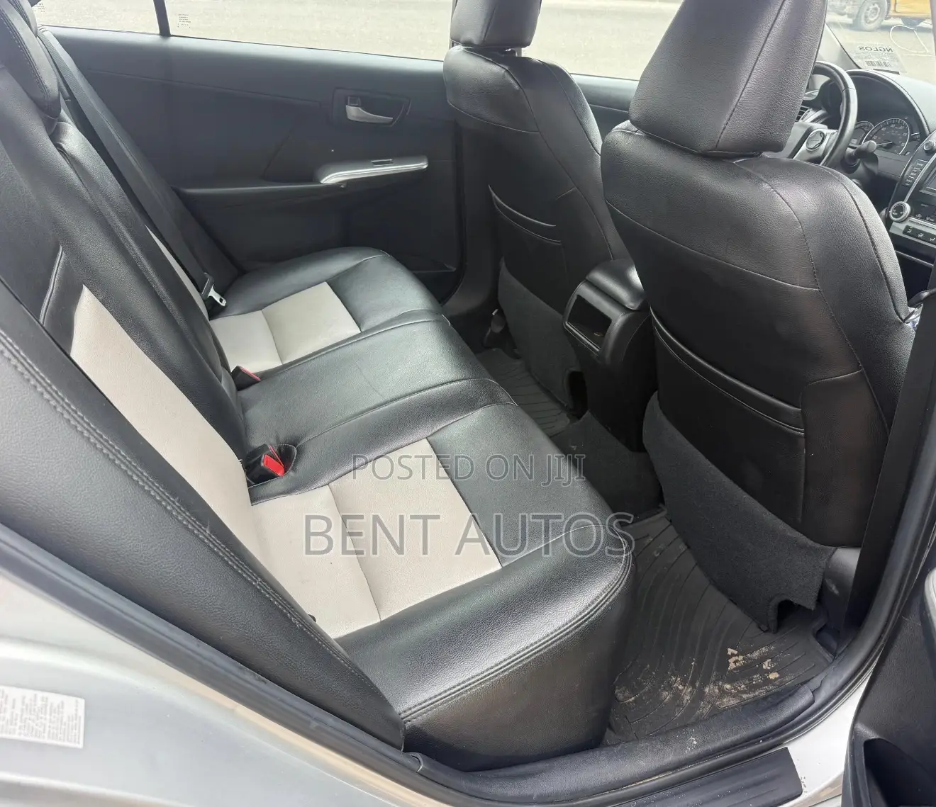Toyota Camry SE Sport 4dr Sedan (2.5L 4cyl 6A) 2014 Silver