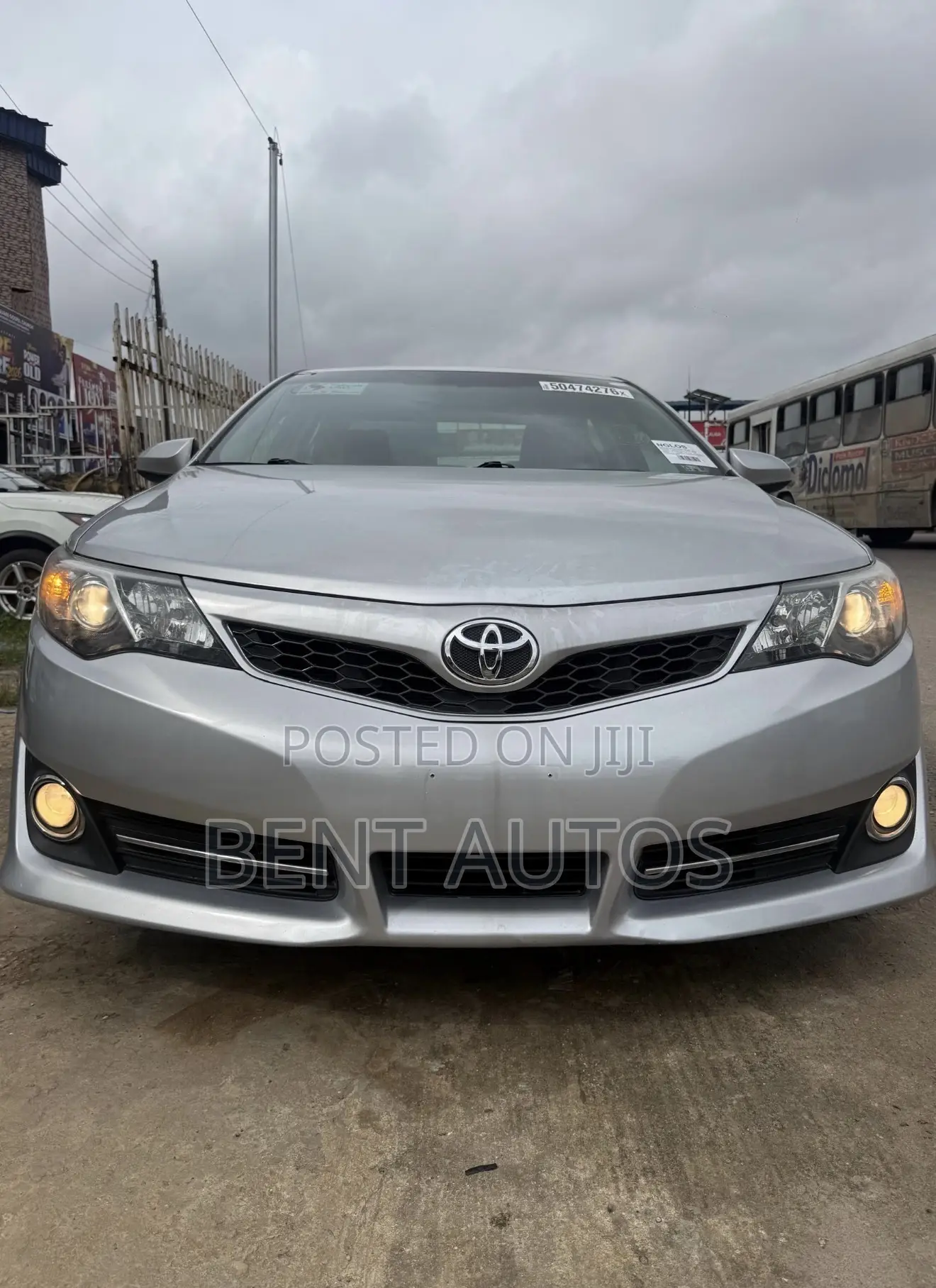 Toyota Camry SE Sport 4dr Sedan (2.5L 4cyl 6A) 2014 Silver