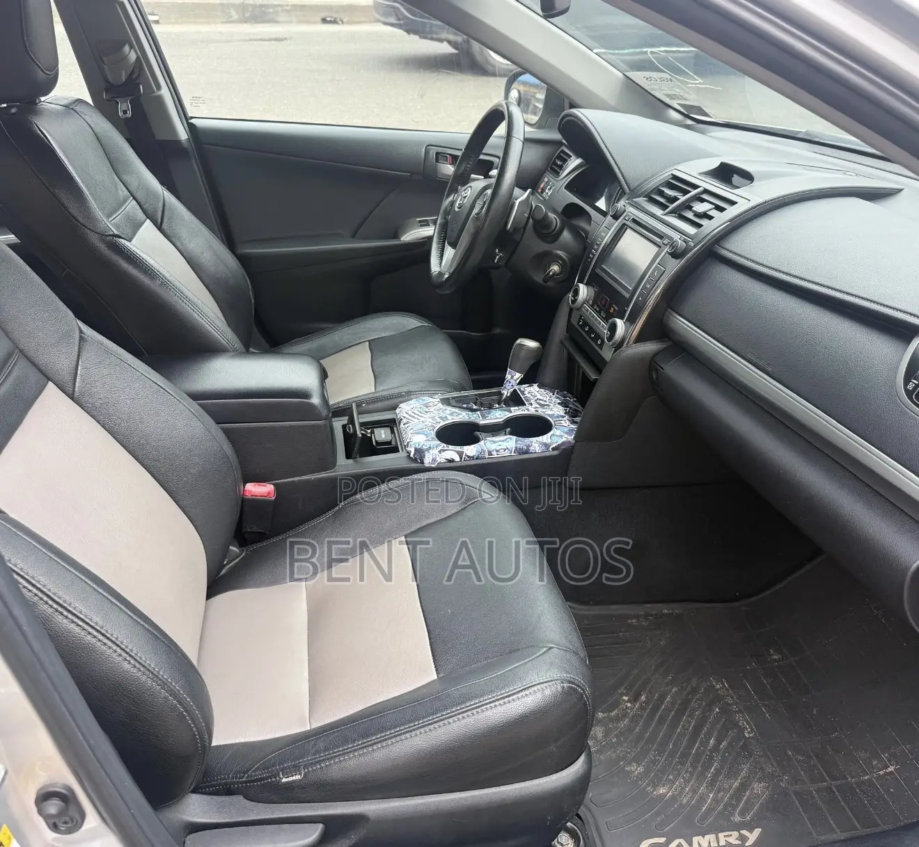 Toyota Camry SE Sport 4dr Sedan (2.5L 4cyl 6A) 2014 Silver