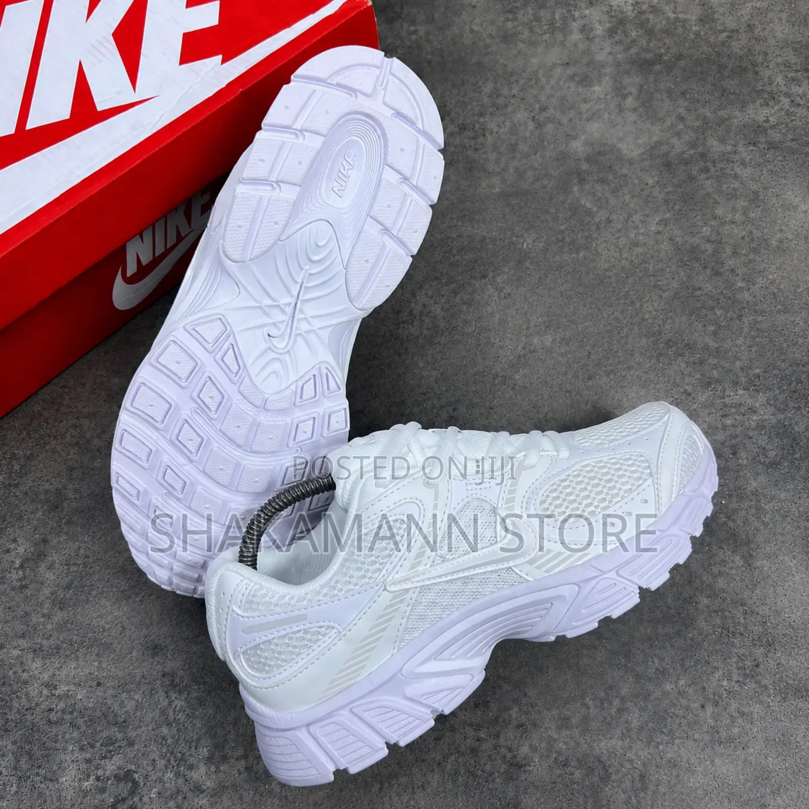 Original Nike V5 Runner Triple White