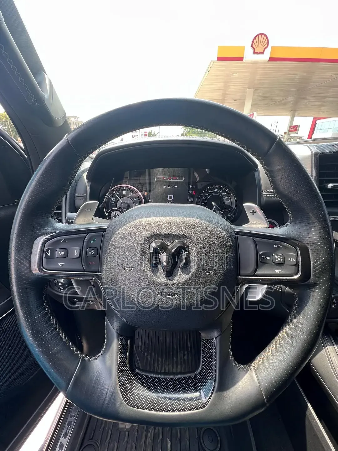RAM 1500 2022 Black