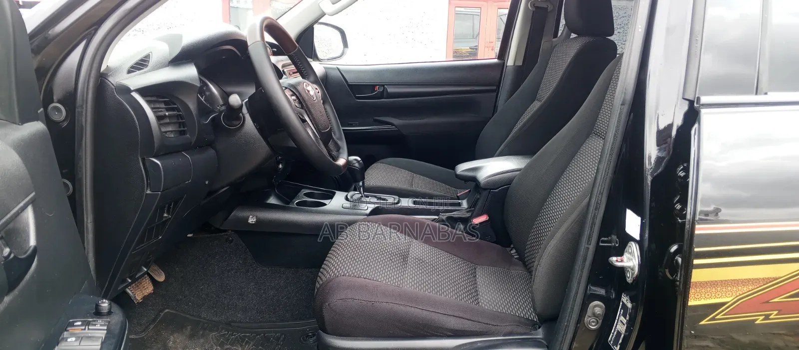 Toyota Hilux 2019 Black