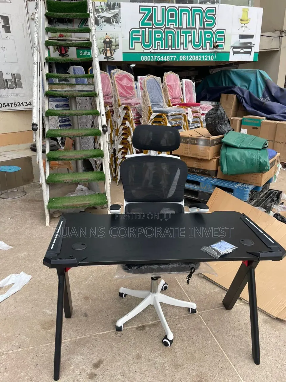 Non Adjustable Gaming Tabel and Smart Net Chair