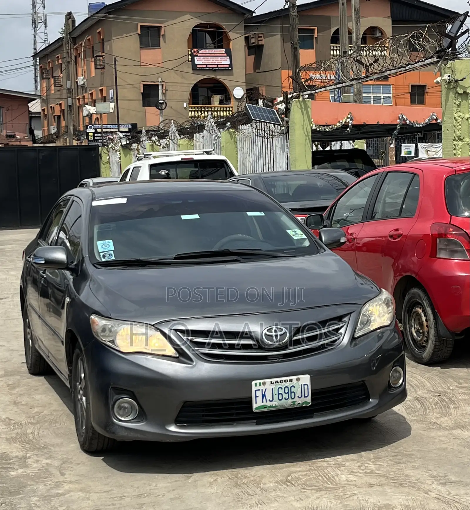 Toyota Corolla LE 4dr Sedan (1.8L 4cyl 4A) 2012 Gray