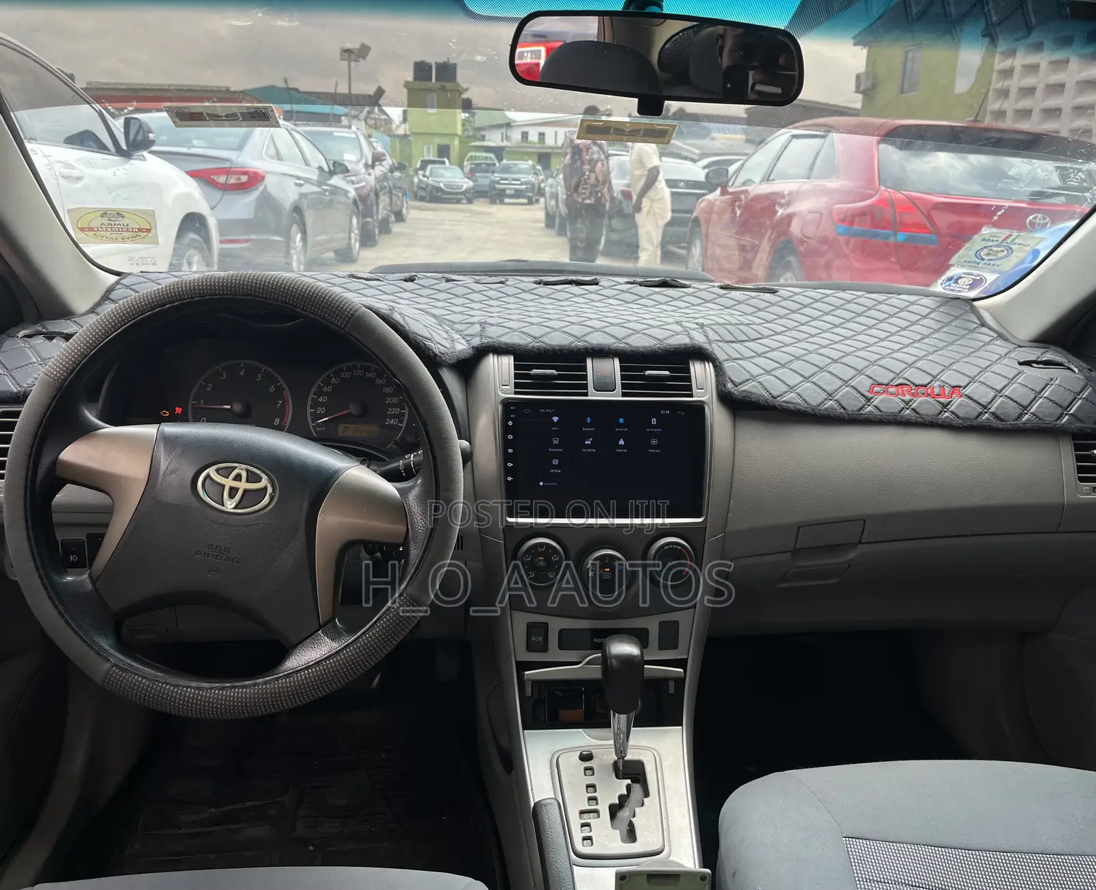 Toyota Corolla LE 4dr Sedan (1.8L 4cyl 4A) 2012 Gray