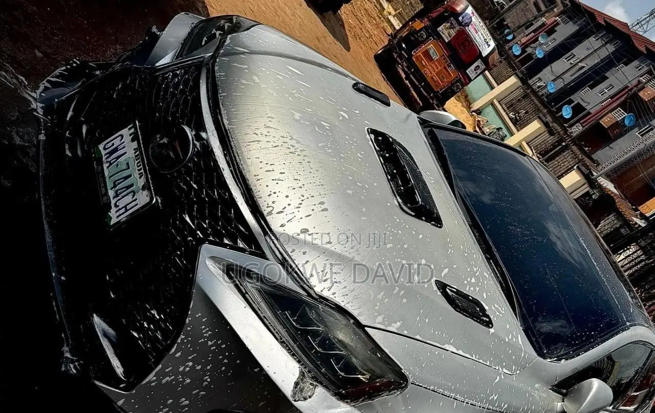 Lexus IS 2010 Silver