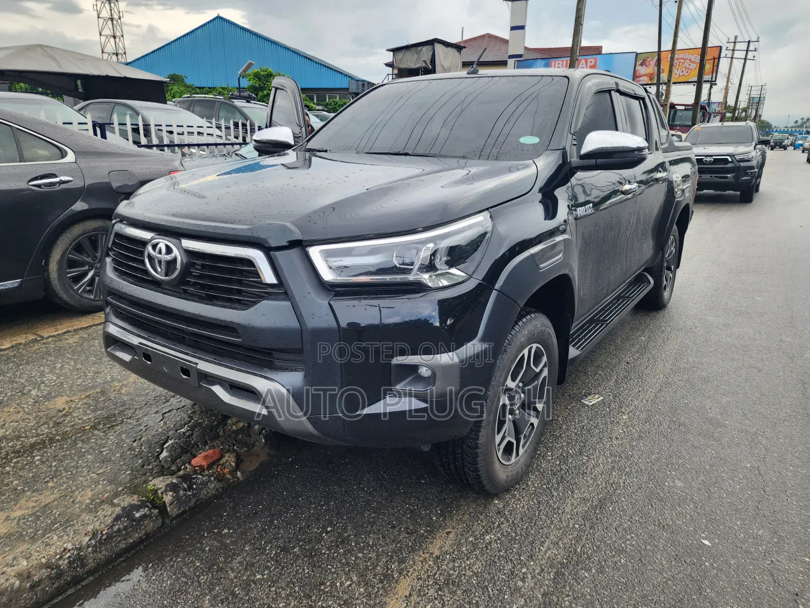 Toyota Hilux 2025 Black