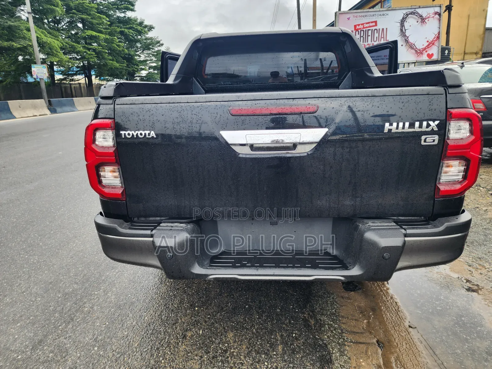 Toyota Hilux 2025 Black