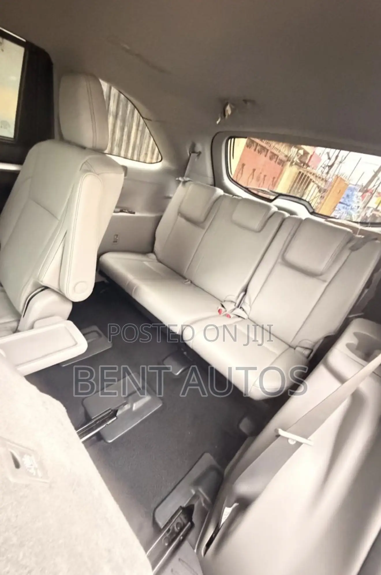 Toyota Highlander XLE 4x4 V6 (3.5L 6cyl 8A) 2018 Gray